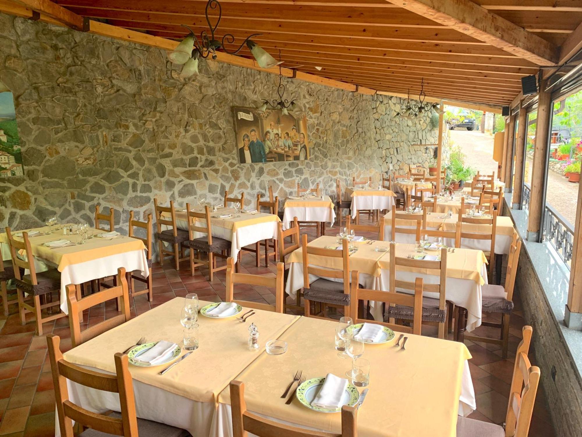 La Favorita Apricale B&B & Ristorante Ngoại thất bức ảnh