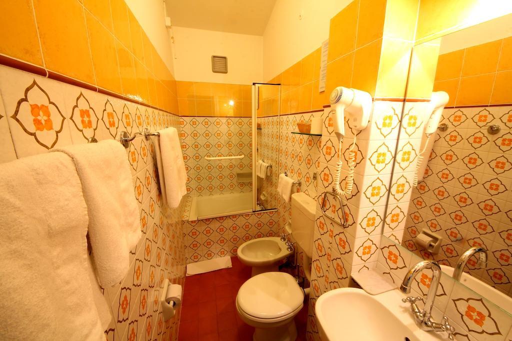 La Favorita Apricale B&B & Ristorante Phòng bức ảnh