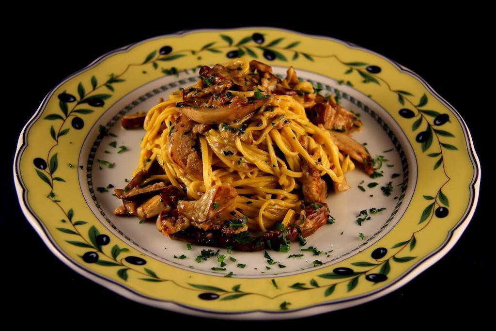 La Favorita Apricale B&B & Ristorante Ngoại thất bức ảnh
